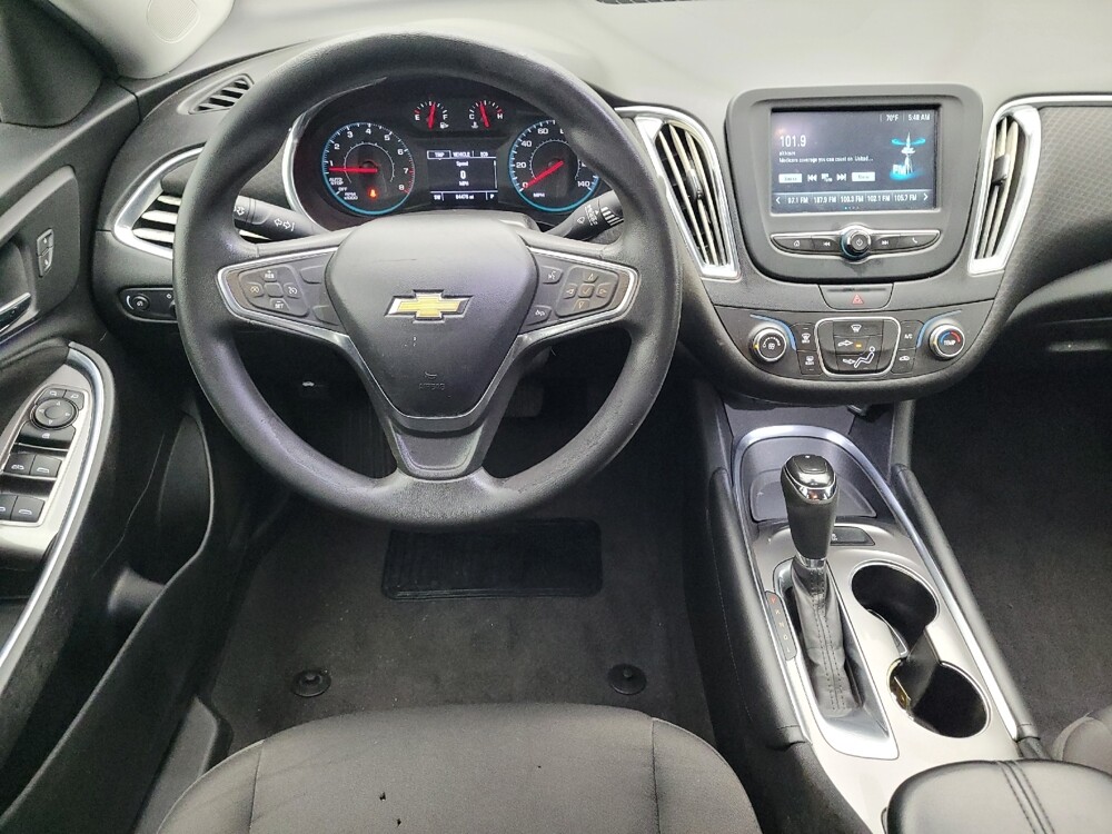 2018 Chevrolet Malibu in Greensboro, NC 27407 - 18134642 22