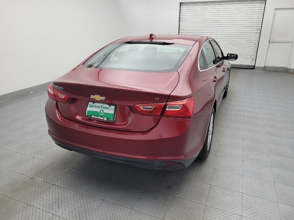 2018 Chevrolet Malibu in Greensboro, NC 27407 - 18134642 7