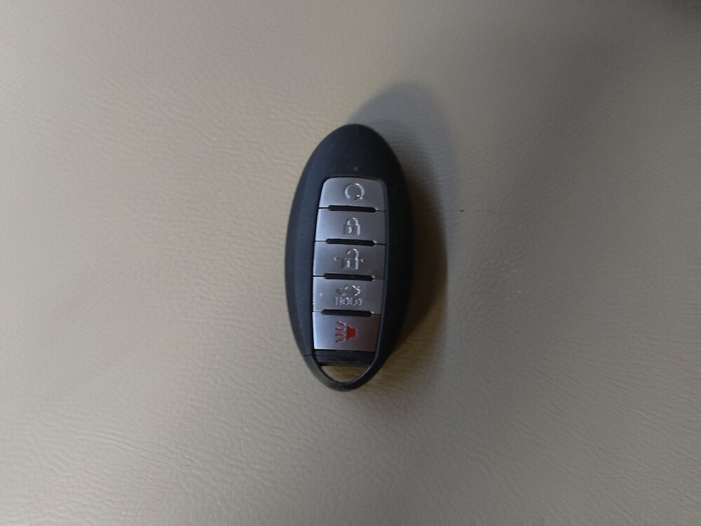 2018 Nissan Pathfinder in Charleston, SC 29414 - 18134650 32