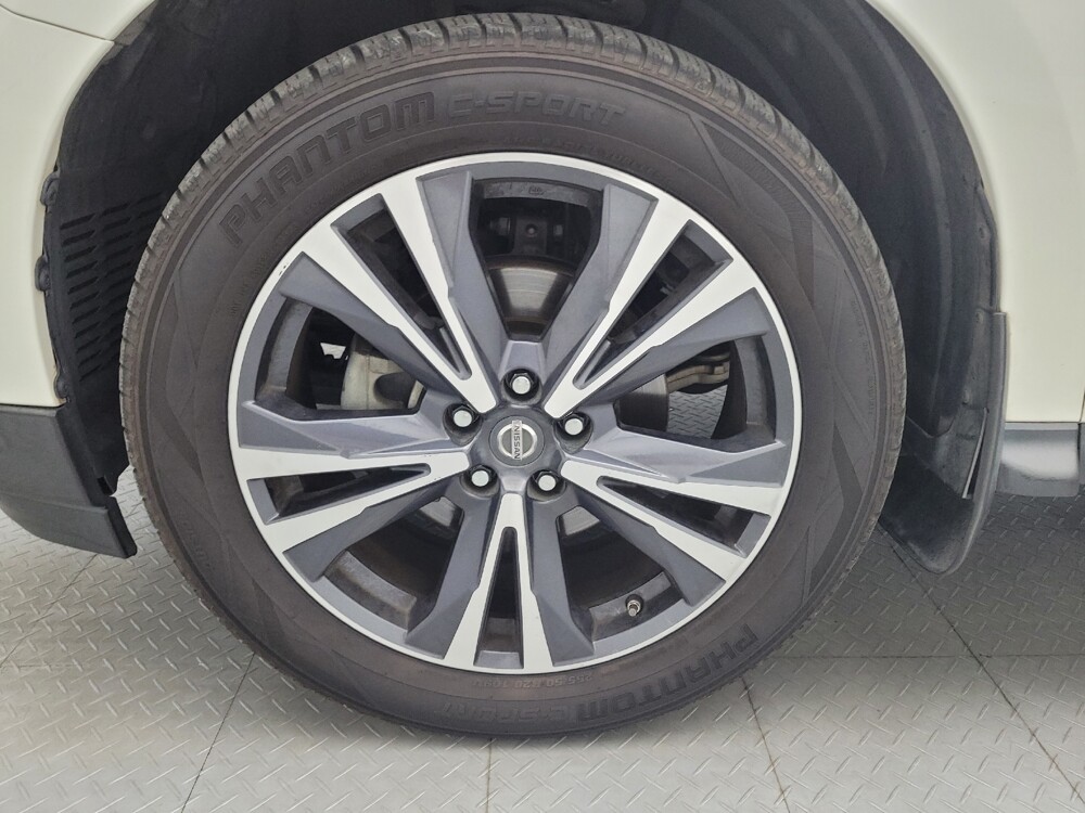 2018 Nissan Pathfinder in Charleston, SC 29414 - 18134650 31