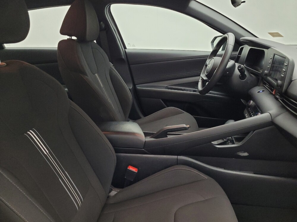 2025 Hyundai Elantra in Raleigh, NC 27604 - 18134652 21
