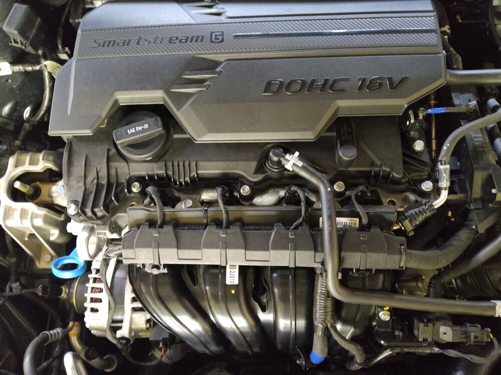 2025 Hyundai Elantra in Raleigh, NC 27604 - 18134652 30