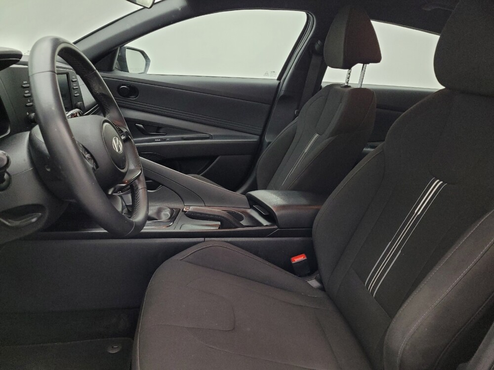 2025 Hyundai Elantra in Raleigh, NC 27604 - 18134652 17