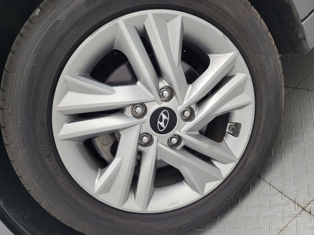 2020 Hyundai Elantra in Greensboro, NC 27407 - 18134657 31