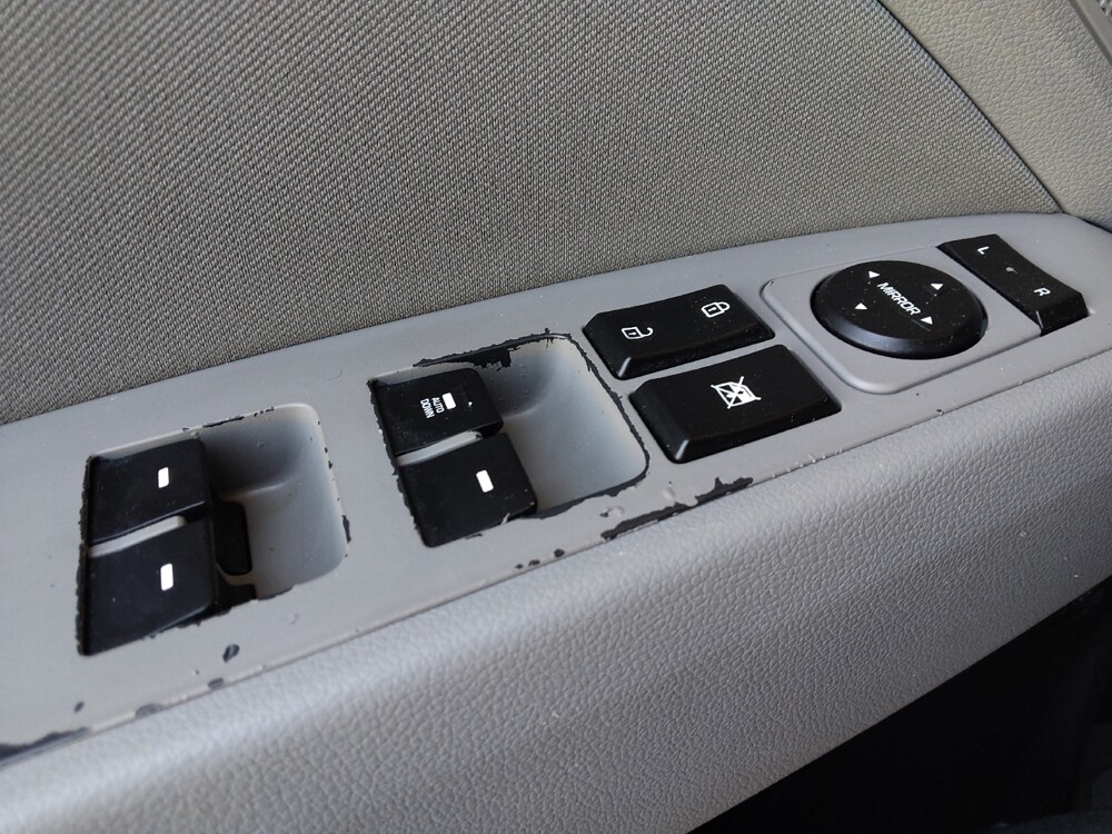 2020 Hyundai Elantra in Greensboro, NC 27407 - 18134657 27