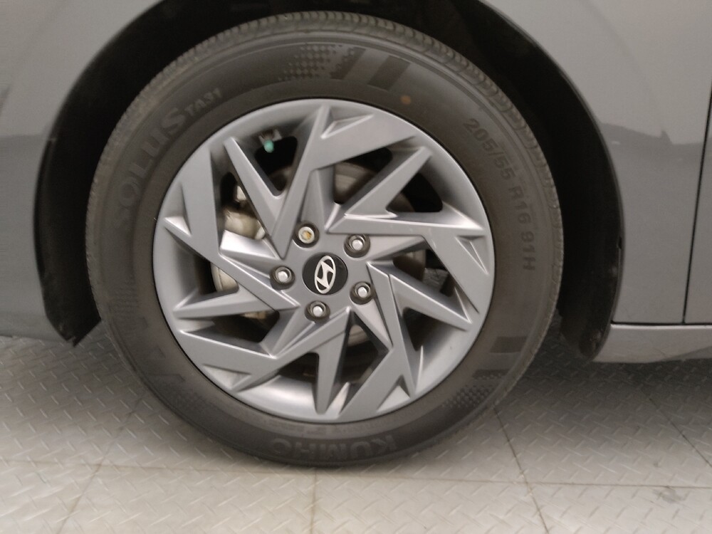 2024 Hyundai Elantra in Raleigh, NC 27604 - 18134658 31