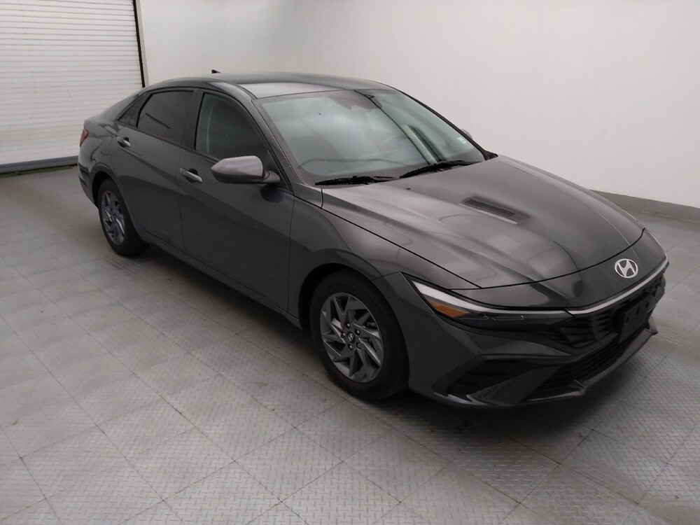 2024 Hyundai Elantra in Raleigh, NC 27604 - 18134658 11