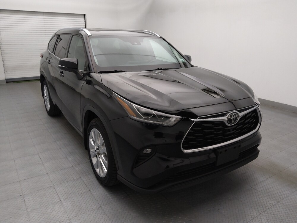 2022 Toyota Highlander in Charleston, SC 29414 - 18134662 13