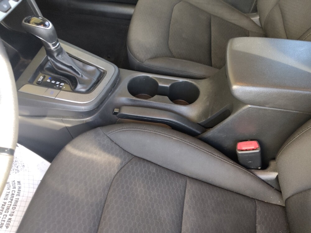 2020 Hyundai Elantra in Greenville, NC 27834 - 18134669 26