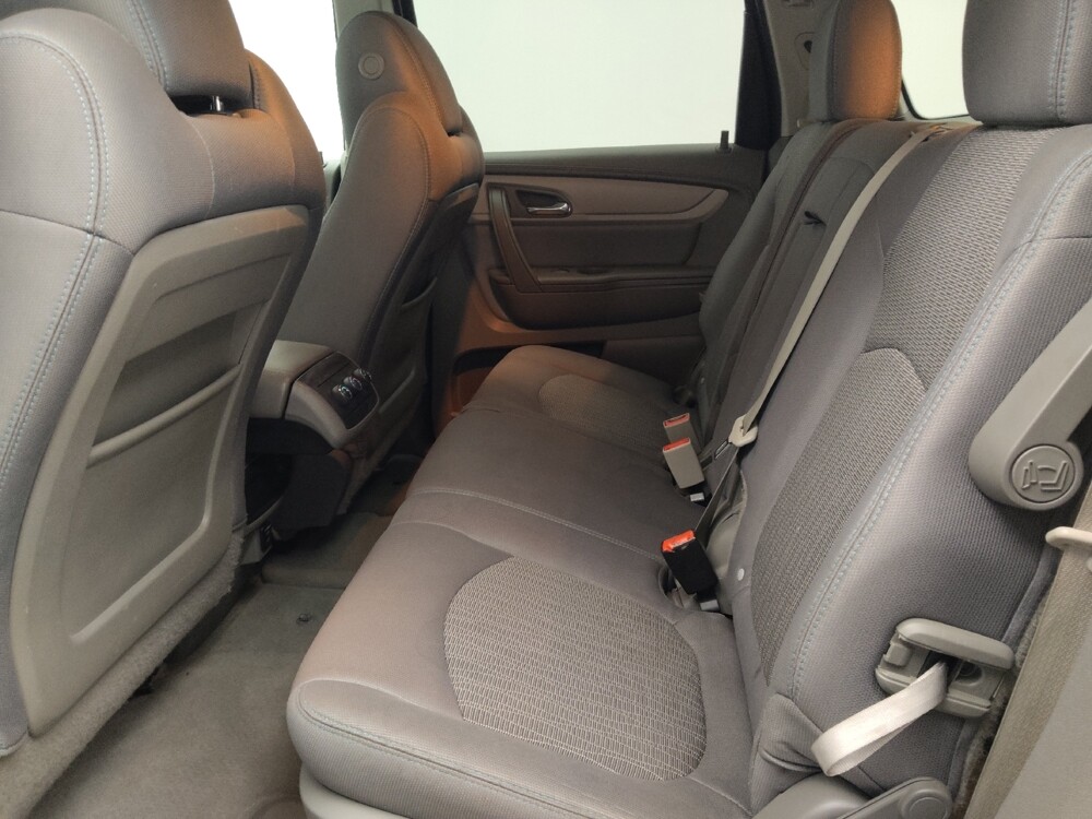 2015 Chevrolet Traverse in Huntsville, AL 35816 - 18134694 18