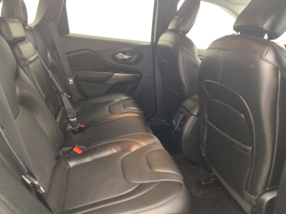 2019 Jeep Cherokee in Memphis, TN 38128 - 18134706 19