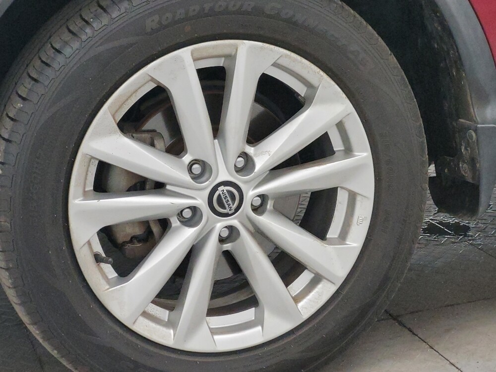 2019 Nissan Rogue Sport in Memphis, TN 38128 - 18134710 31