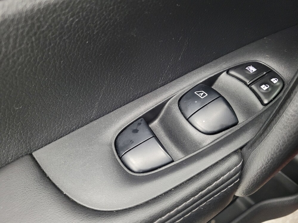 2019 Nissan Rogue Sport in Memphis, TN 38128 - 18134710 27