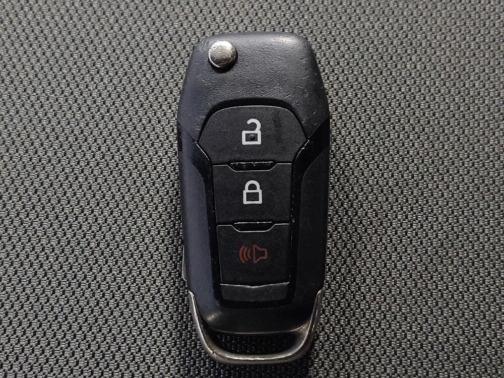 2015 Ford F150 in Houston, TX 77060 - 18134724 32