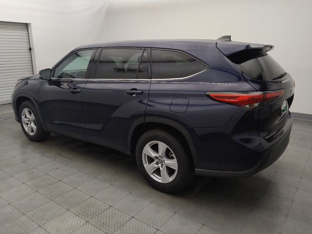 2022 Toyota Highlander in Houston, TX 77060 - 18134725 3