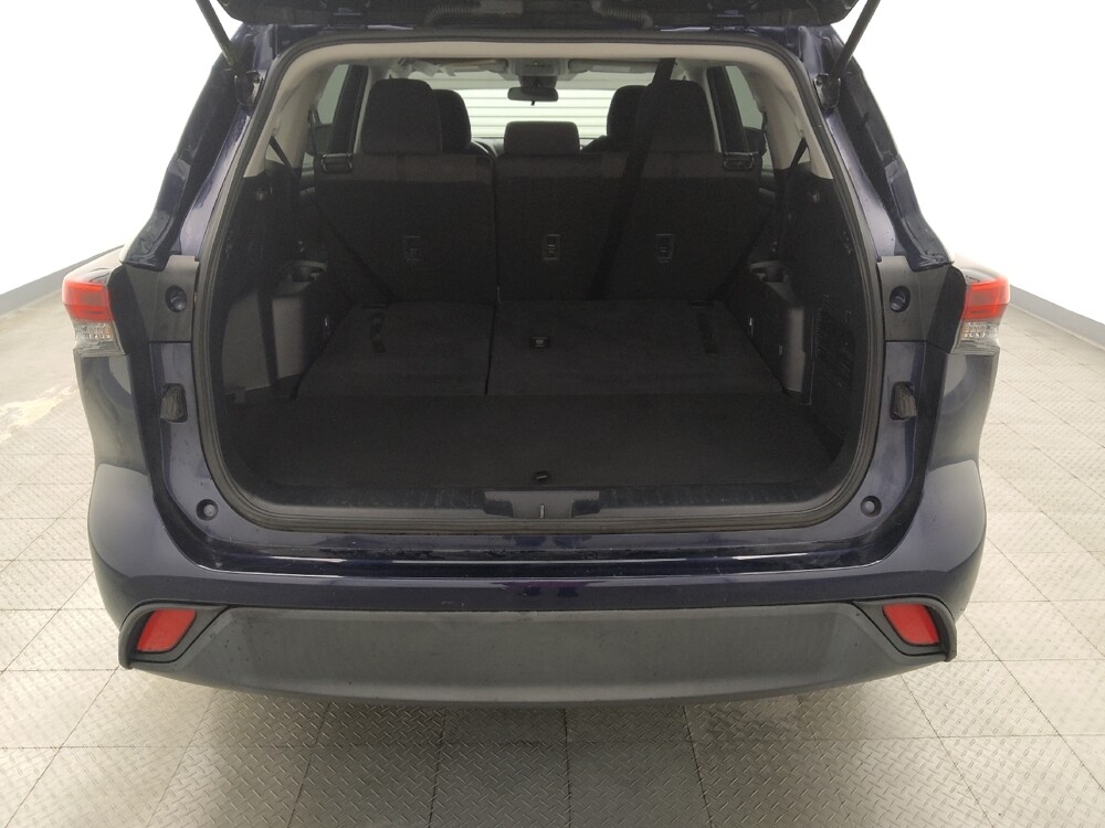 2022 Toyota Highlander in Houston, TX 77060 - 18134725 29