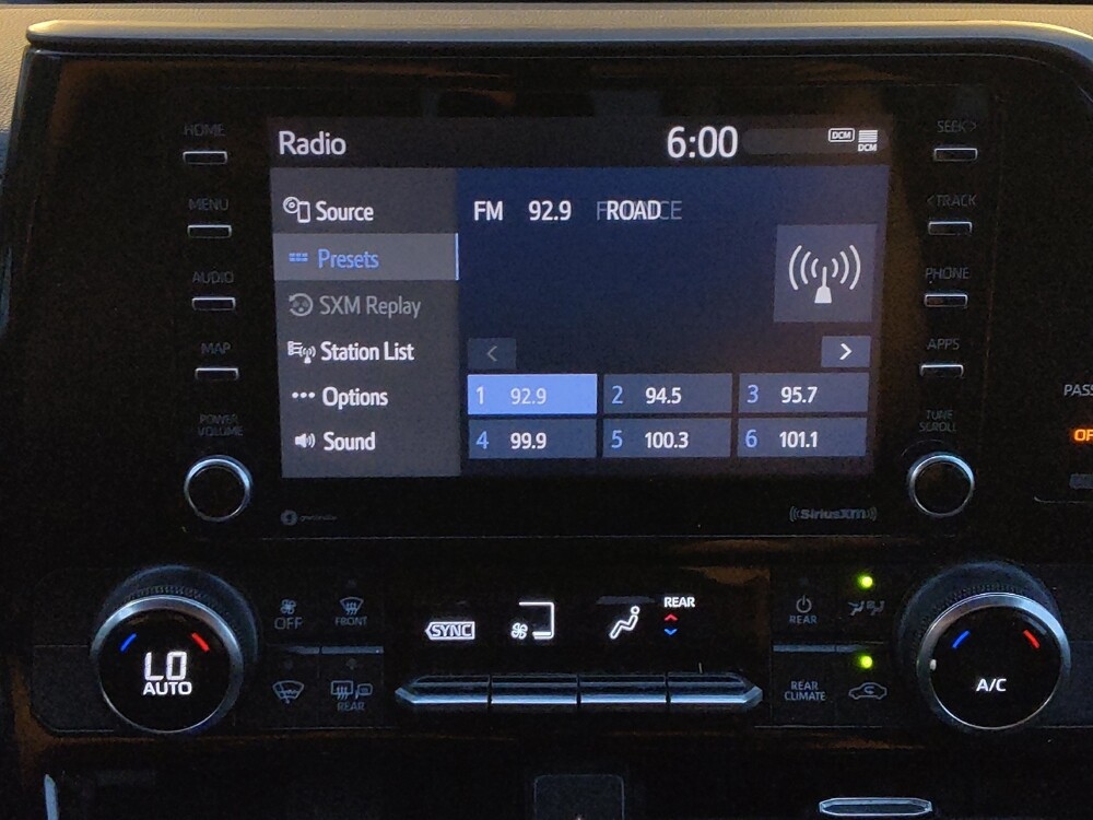 2022 Toyota Highlander in Houston, TX 77060 - 18134725 25