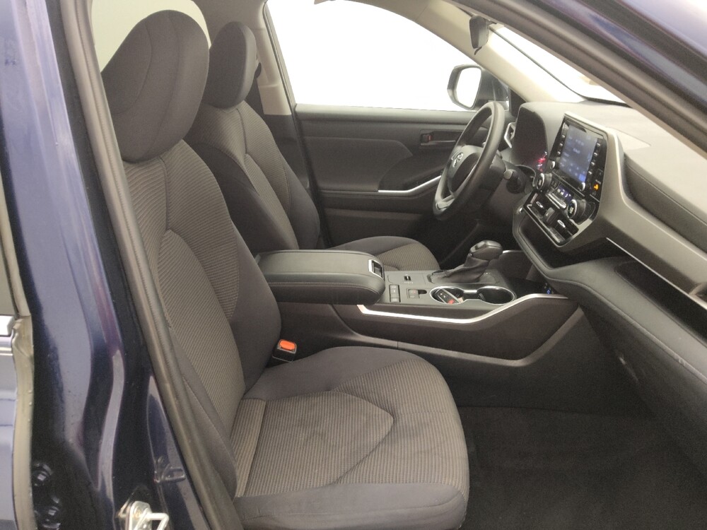2022 Toyota Highlander in Houston, TX 77060 - 18134725 21