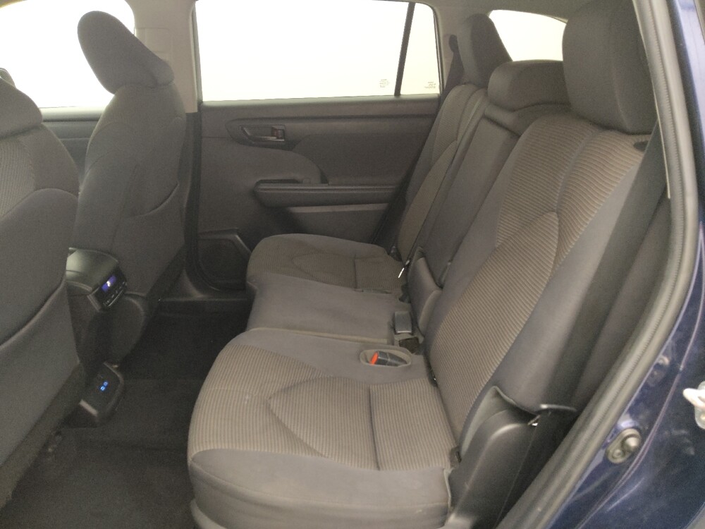 2022 Toyota Highlander in Houston, TX 77060 - 18134725 18