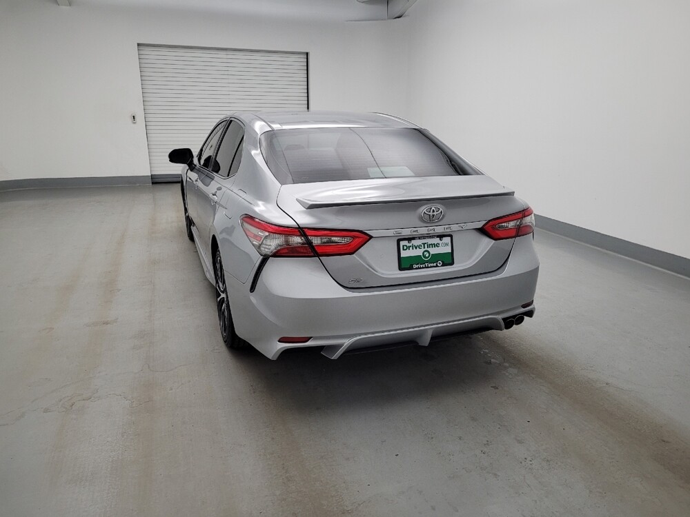 2018 Toyota Camry in Indianapolis, IN 46222 - 18134739 6