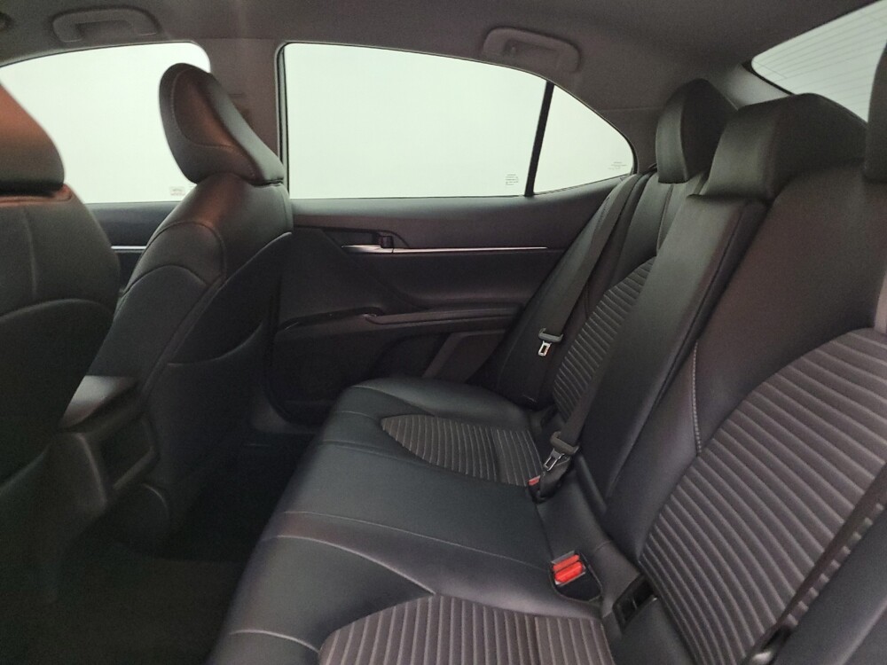 2018 Toyota Camry in Indianapolis, IN 46222 - 18134739 18