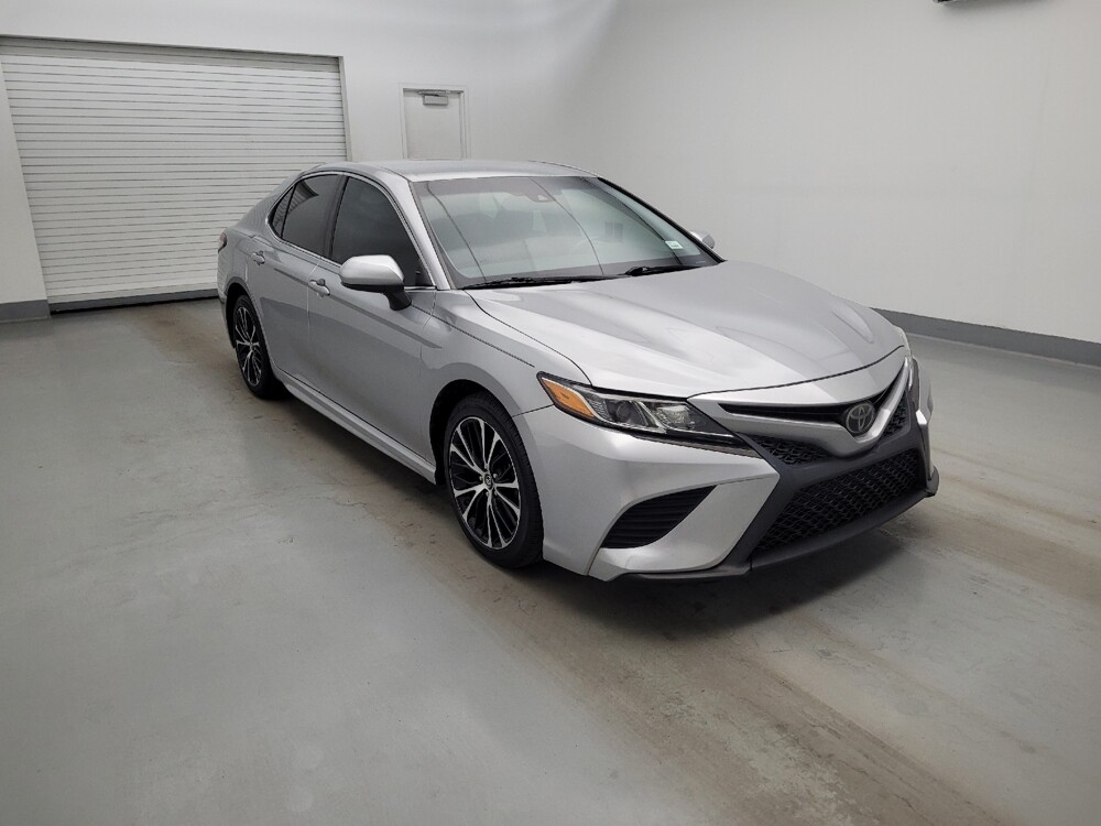 2018 Toyota Camry in Indianapolis, IN 46222 - 18134739 13