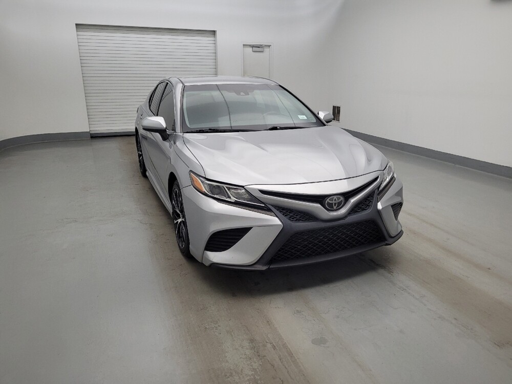2018 Toyota Camry in Indianapolis, IN 46222 - 18134739 14