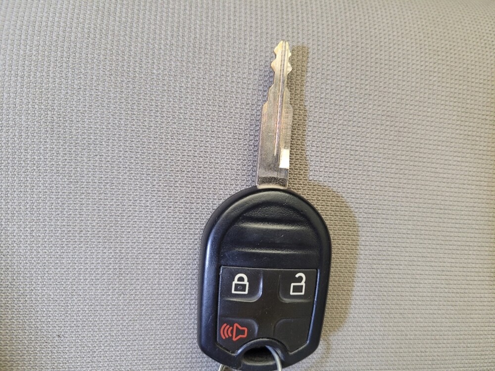 2014 Ford Edge in Indianapolis, IN 46222 - 18134740 32