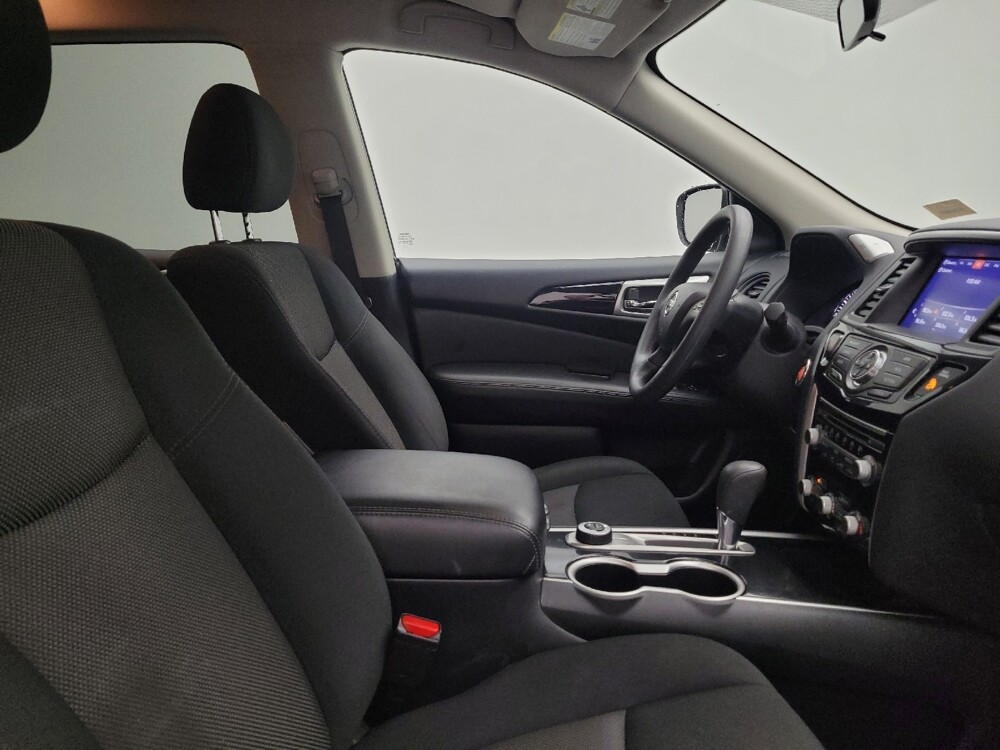 2020 Nissan Pathfinder in Indianapolis, IN 46222 - 18134741 21