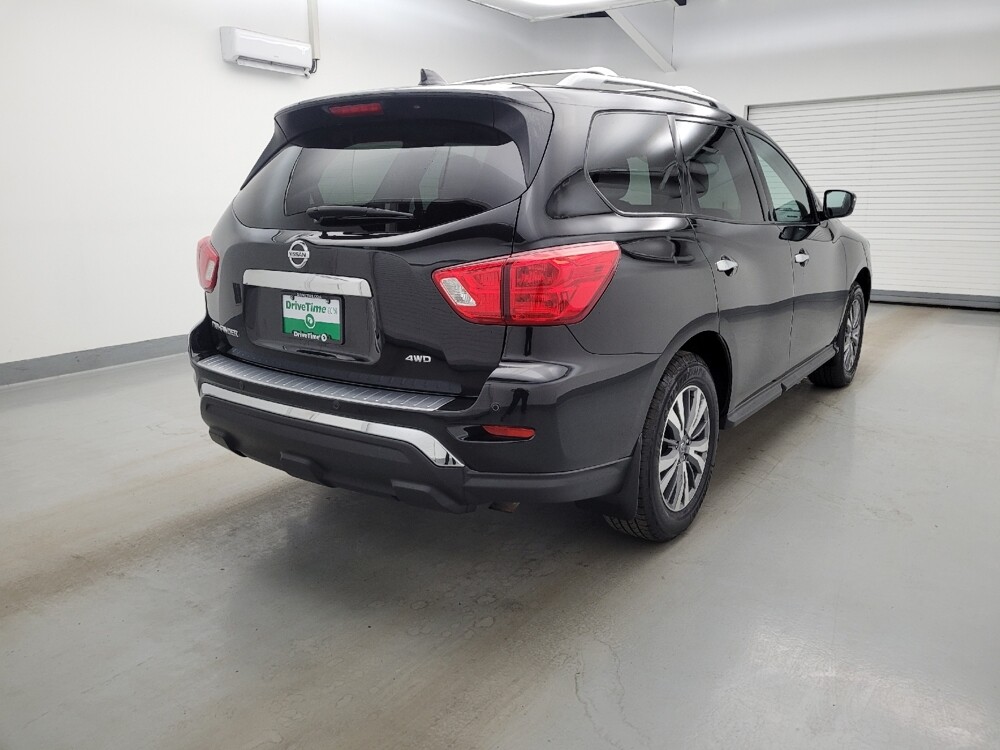 2020 Nissan Pathfinder in Indianapolis, IN 46222 - 18134741 9