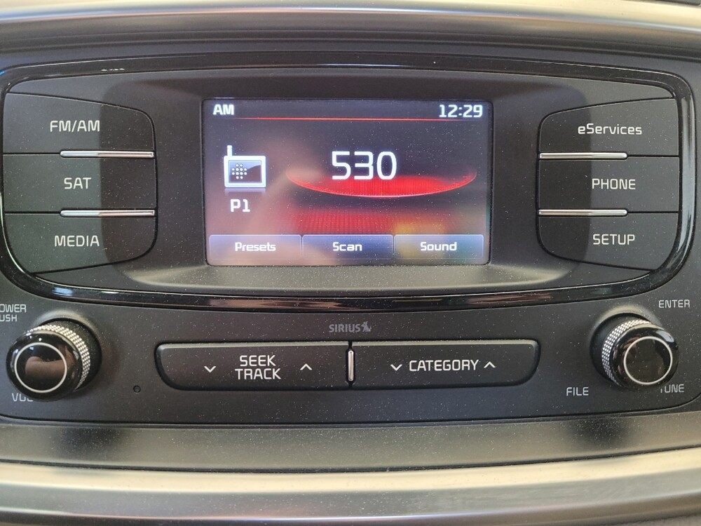 2016 Kia Sorento in Indianapolis, IN 46222 - 18134743 25