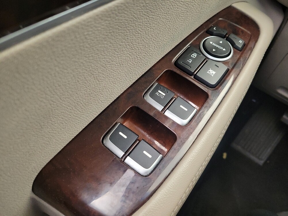 2016 Kia Sorento in Indianapolis, IN 46222 - 18134743 27