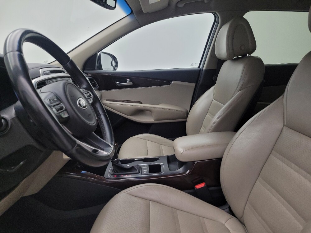 2016 Kia Sorento in Indianapolis, IN 46222 - 18134743 17