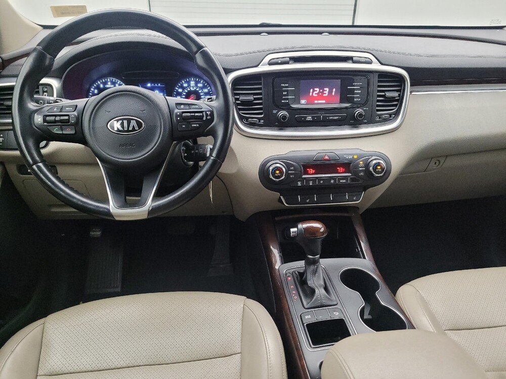 2016 Kia Sorento in Indianapolis, IN 46222 - 18134743 22