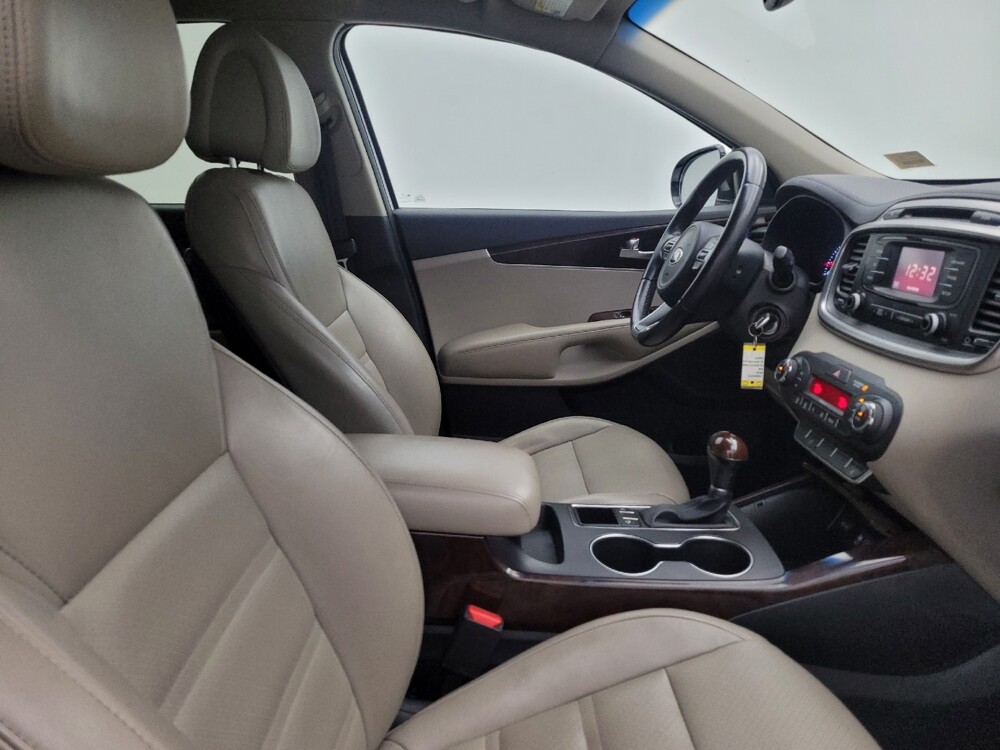 2016 Kia Sorento in Indianapolis, IN 46222 - 18134743 21
