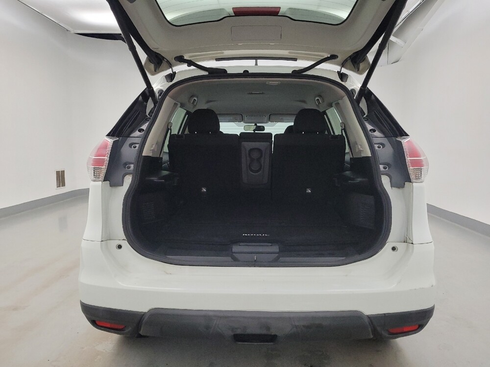 2016 Nissan Rogue in Indianapolis, IN 46222 - 18134744 29