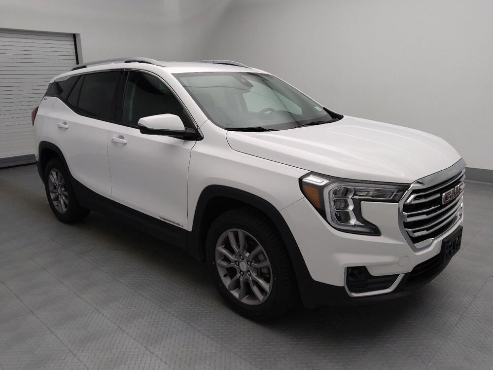 2024 GMC Terrain in Gladstone, MO 64118 - 18134772 11