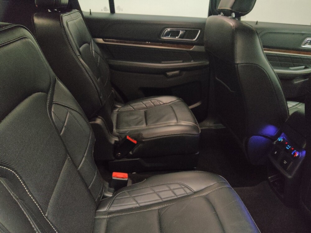 2019 Ford Explorer in Lombard, IL 60148 - 18134776 19