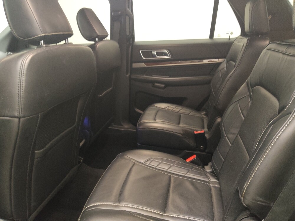 2019 Ford Explorer in Lombard, IL 60148 - 18134776 18