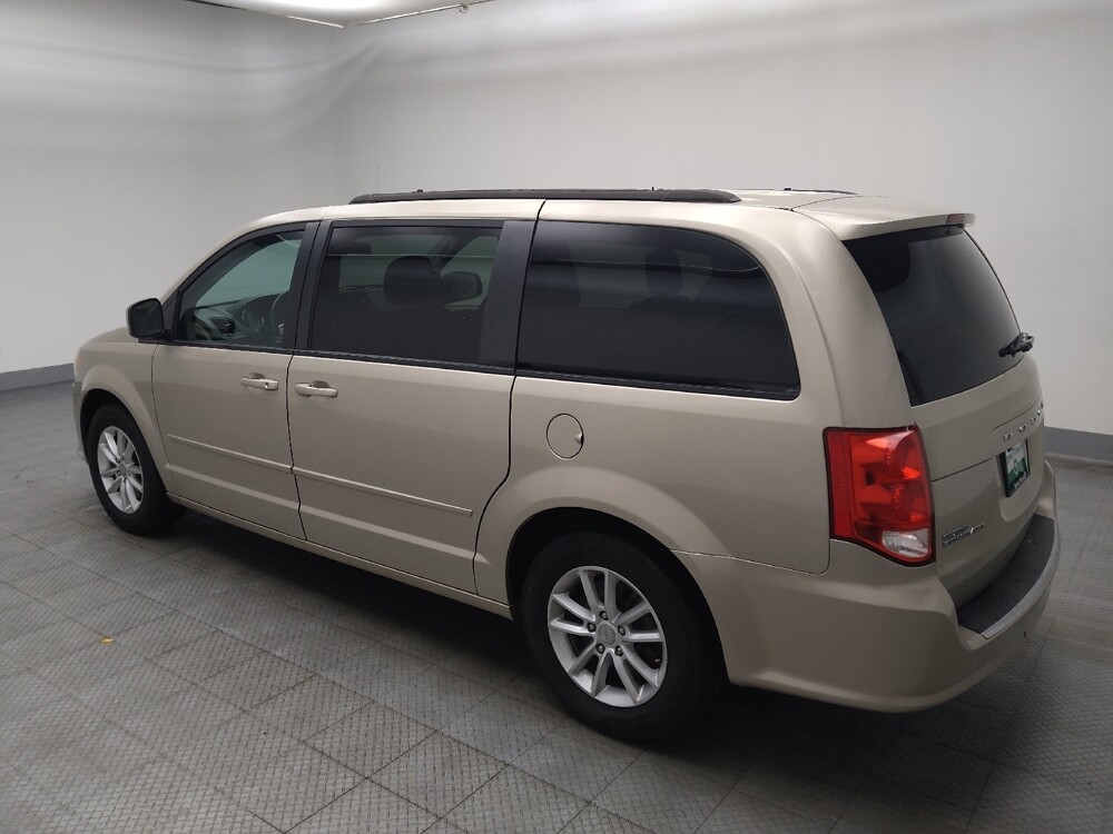 2014 Dodge Grand Caravan in Des Moines, IA 50310 - 18134784 3