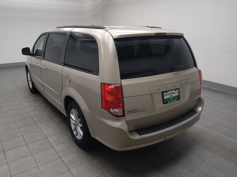 2014 Dodge Grand Caravan in Des Moines, IA 50310 - 18134784 5