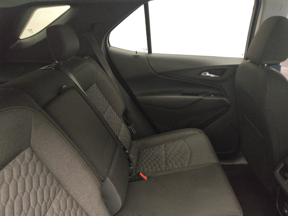 2019 Chevrolet Equinox in Midlothian, IL 60445 - 18134788 19