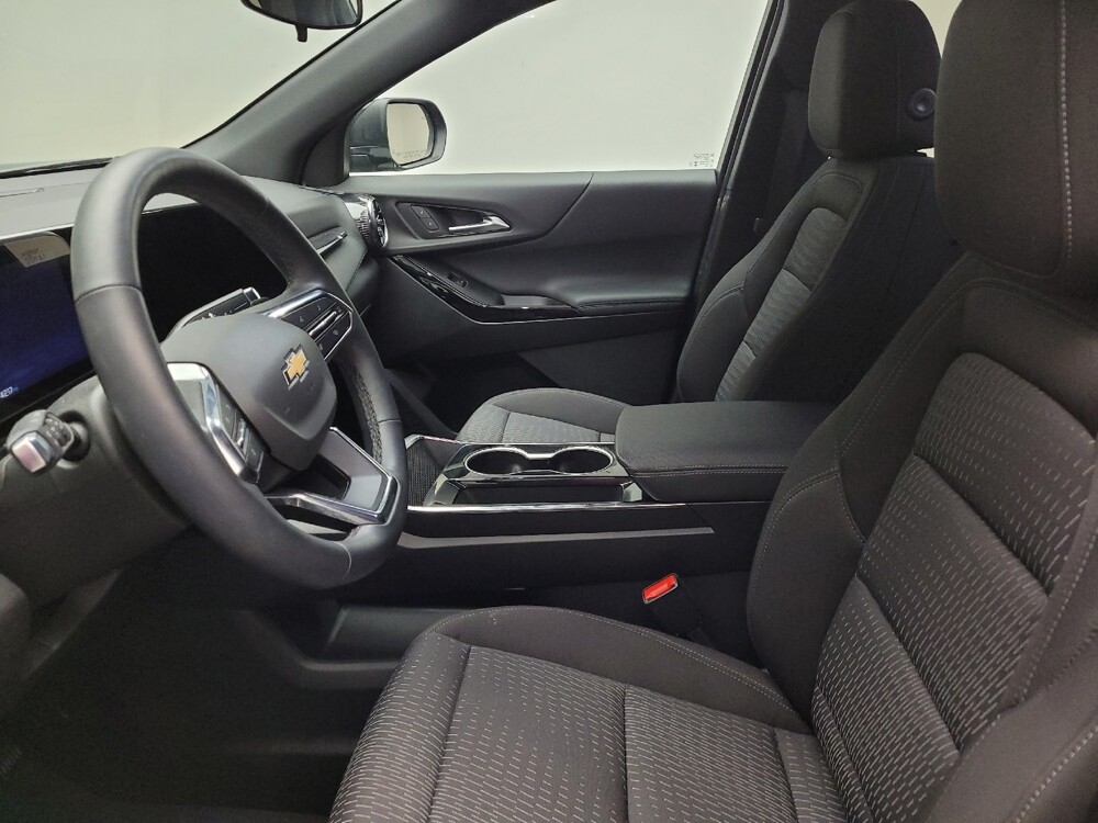 2025 Chevrolet Equinox in Taylor, MI 48180 - 18134790 17