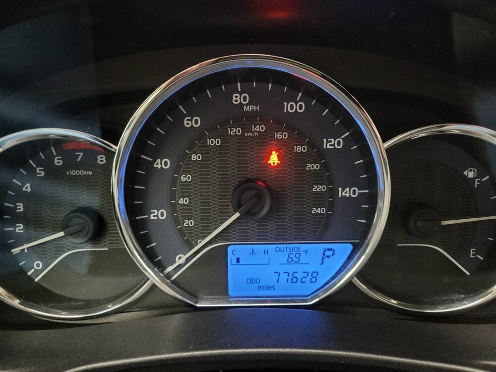 2015 Toyota Corolla in Taylor, MI 48180 - 18134791 23