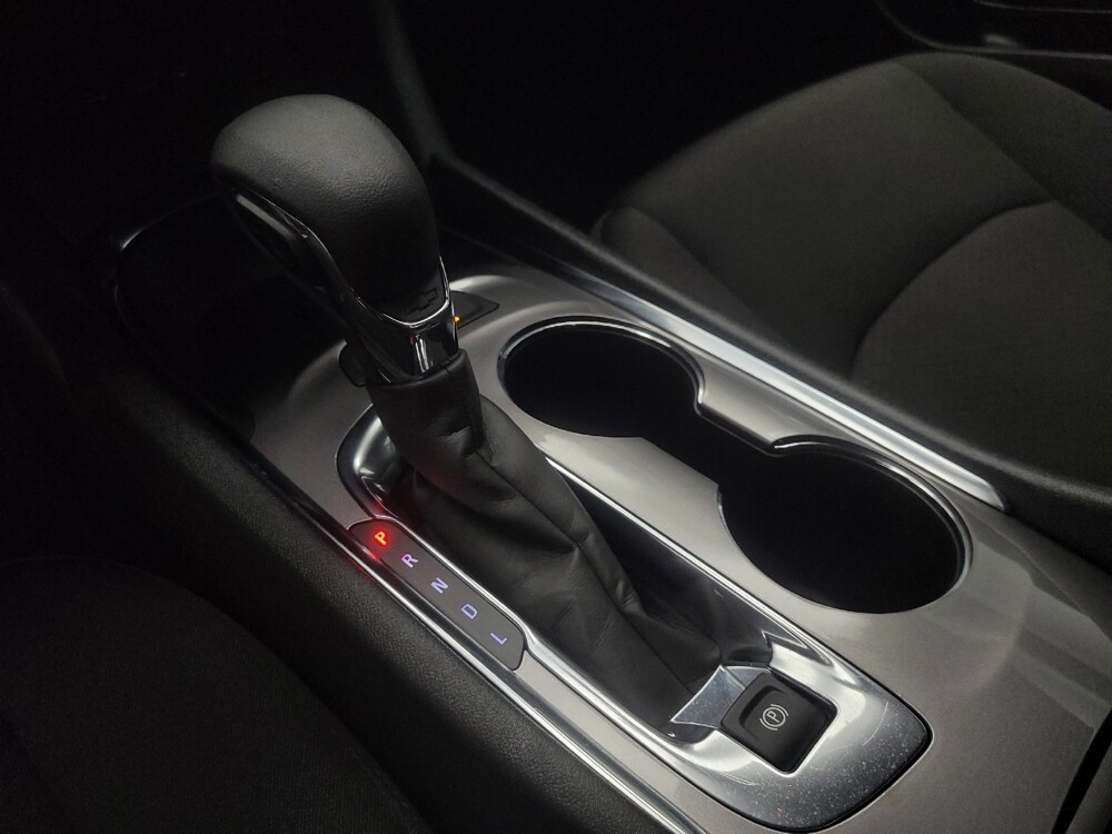 2024 Chevrolet Malibu in Indianapolis, IN 46222 - 18134795 26