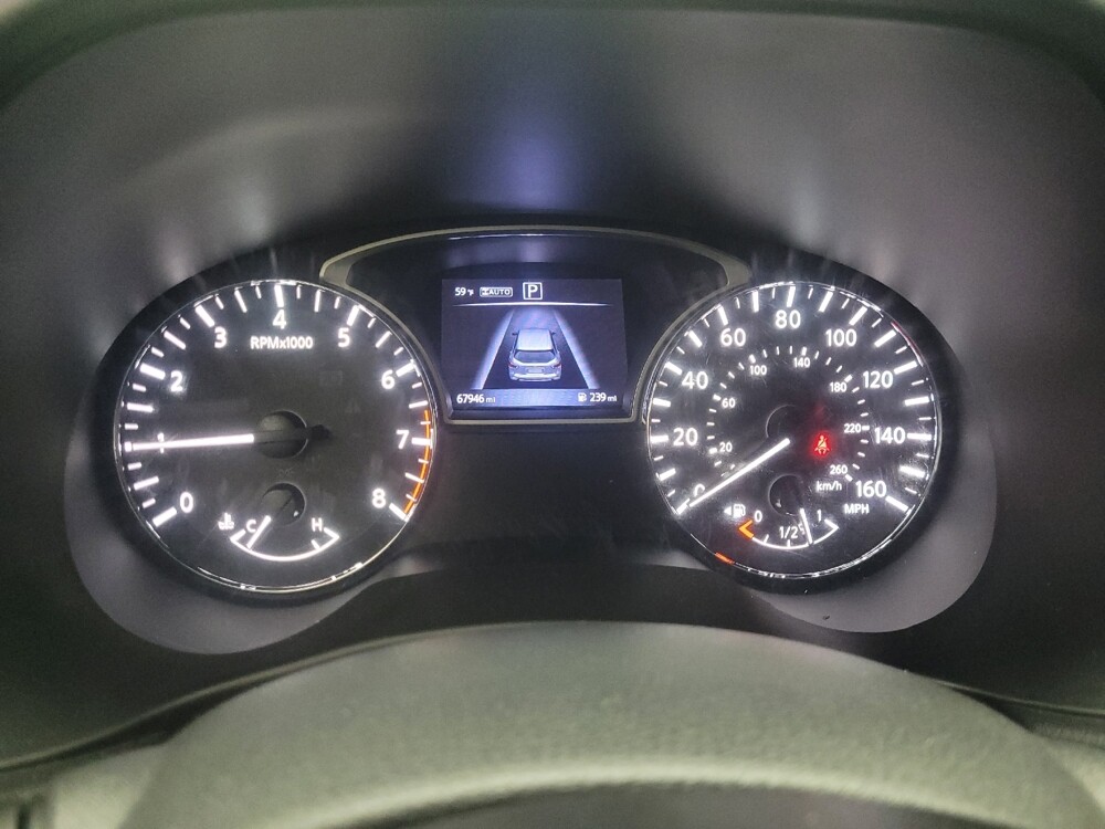 2017 Nissan Pathfinder in Indianapolis, IN 46219 - 18134800 23