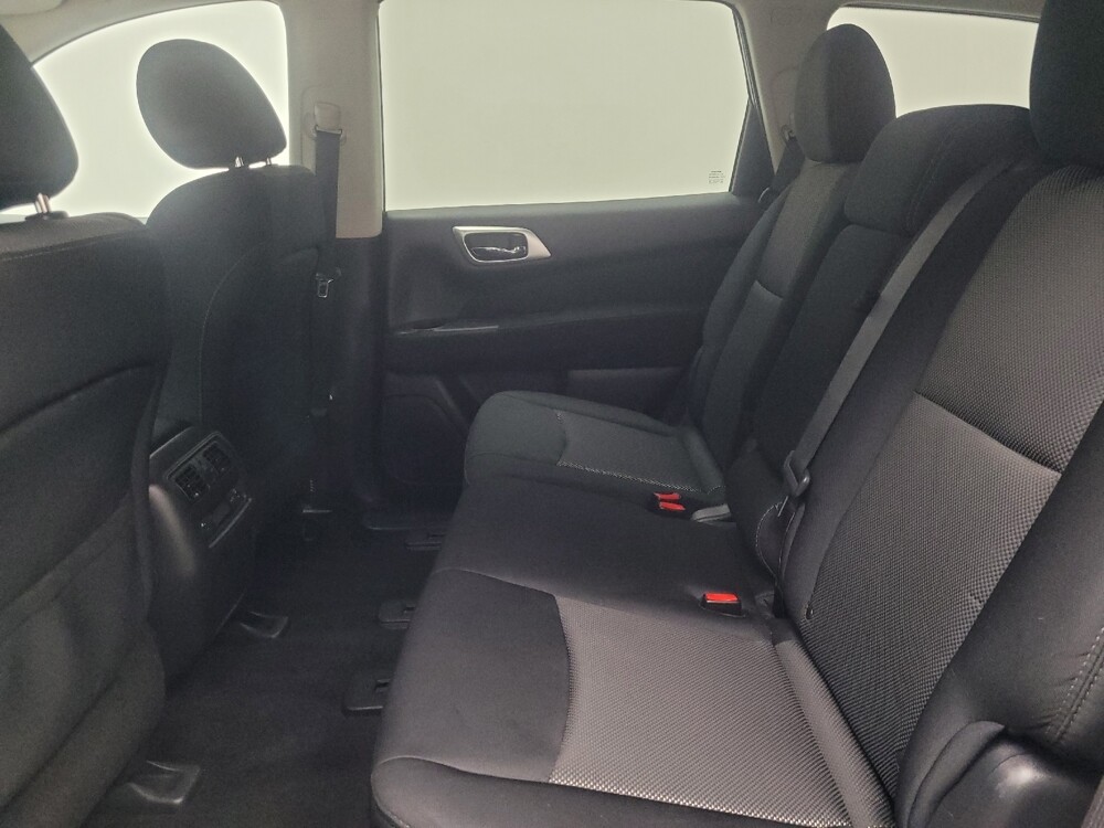 2017 Nissan Pathfinder in Indianapolis, IN 46219 - 18134800 18