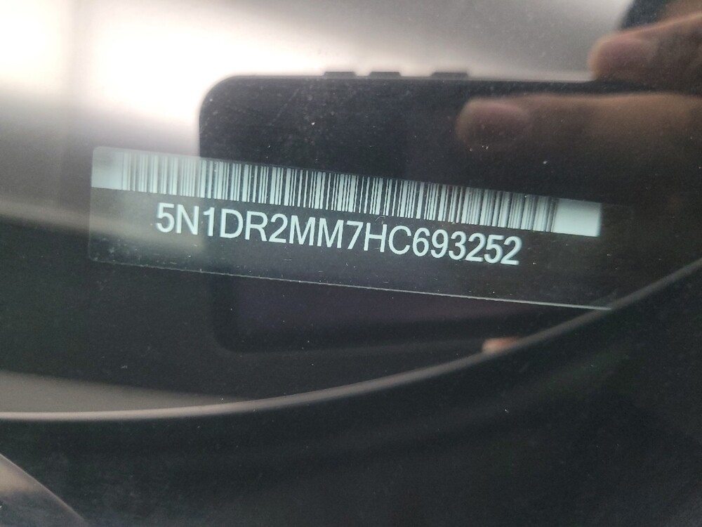 2017 Nissan Pathfinder in Indianapolis, IN 46219 - 18134800 33