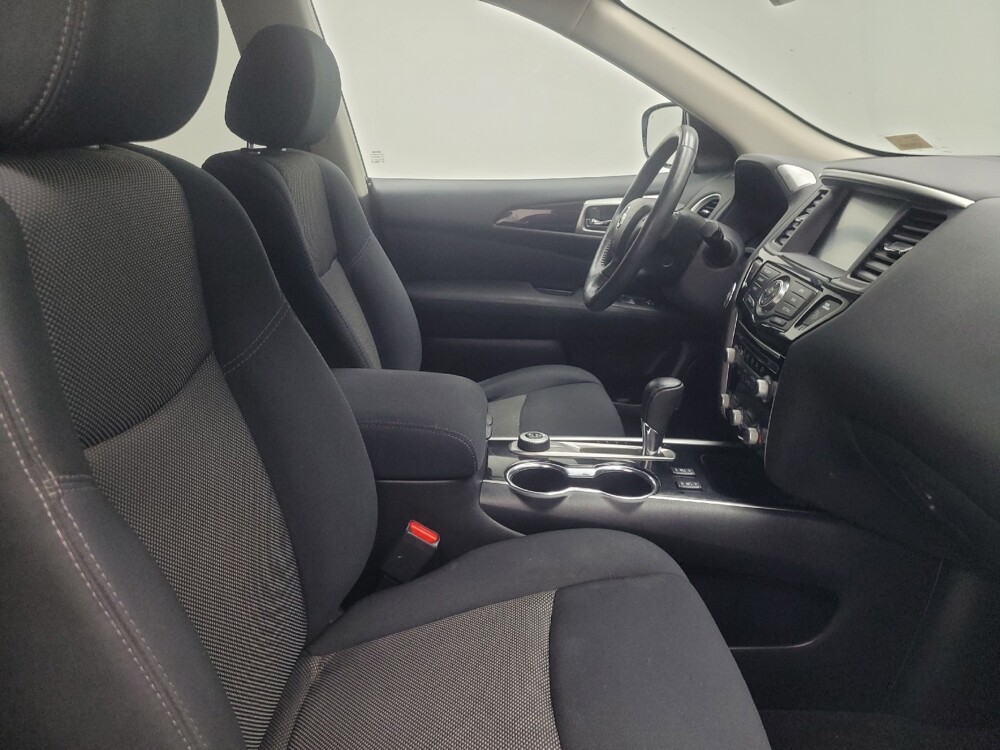 2017 Nissan Pathfinder in Indianapolis, IN 46219 - 18134800 21