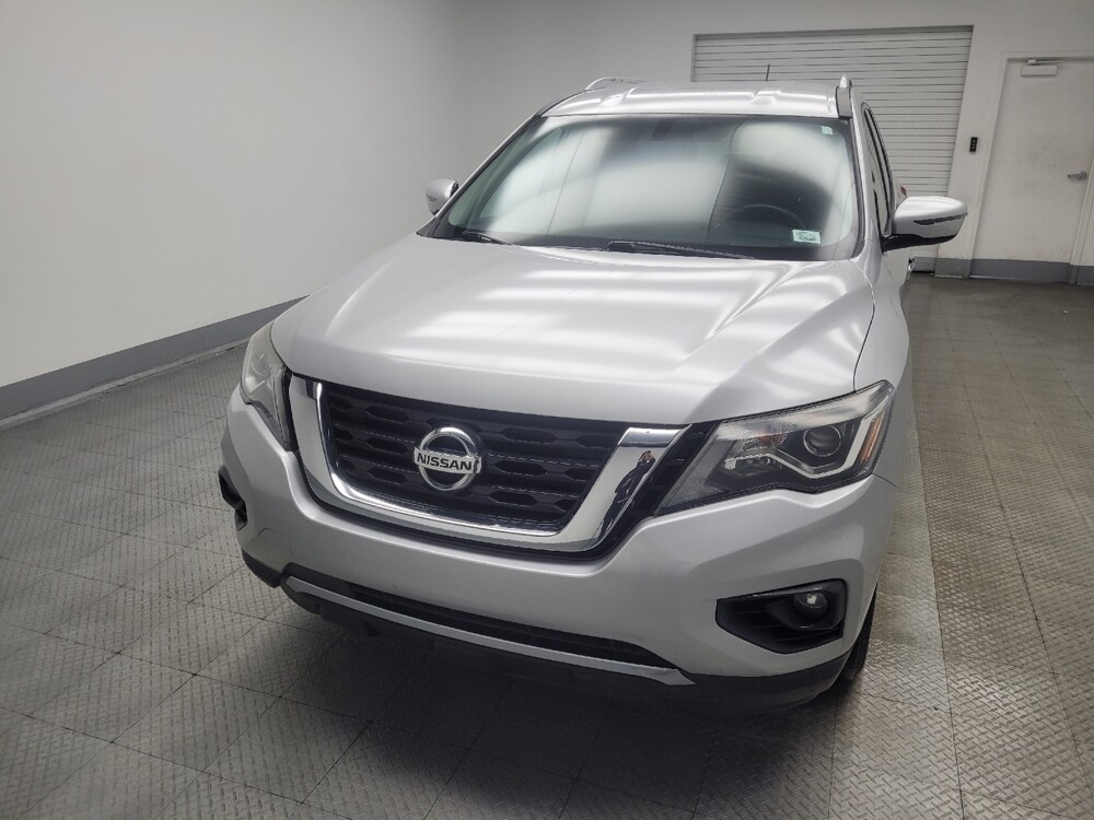 2017 Nissan Pathfinder in Indianapolis, IN 46219 - 18134800 15